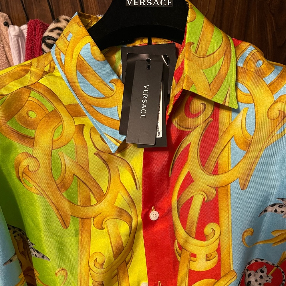 Beautiful Versace shirt 100% authentic!!!